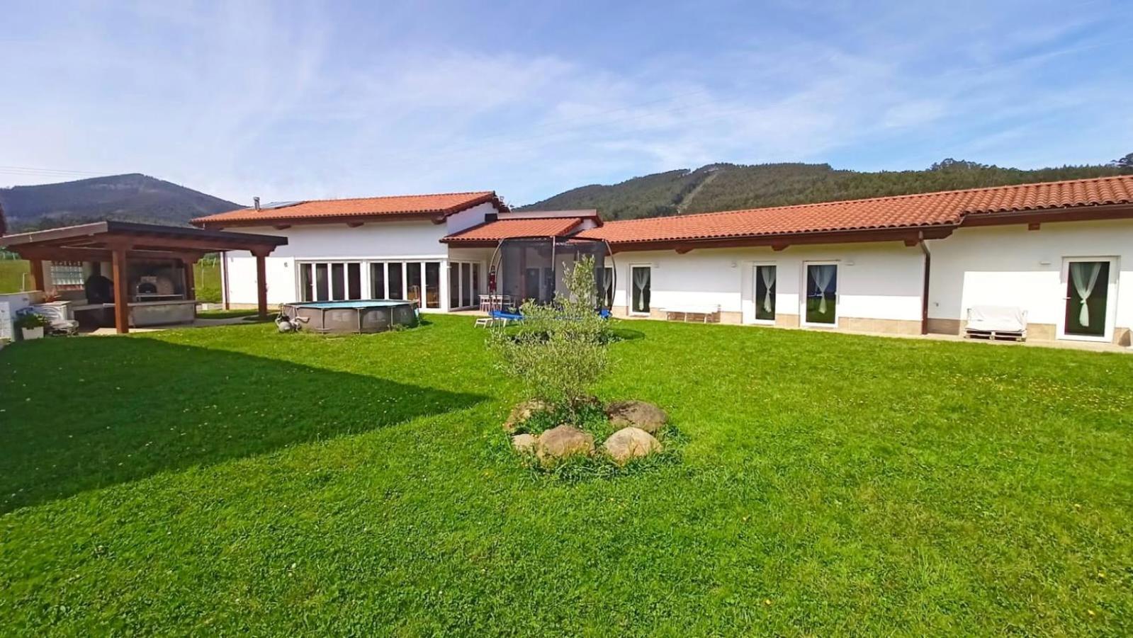 Casa Rural Txokoetxe Mungia Bagian luar foto