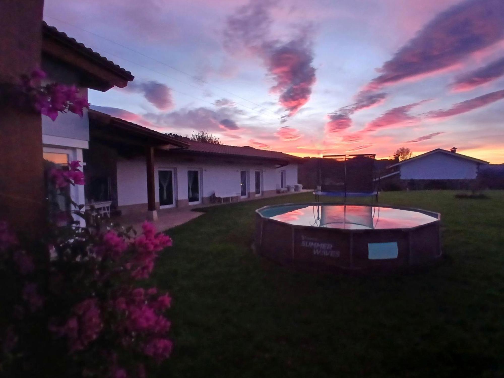 Casa Rural Txokoetxe Mungia Bagian luar foto